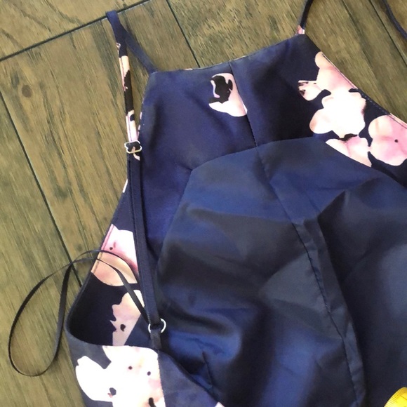 Fancy Dress - Picture 5 of 6